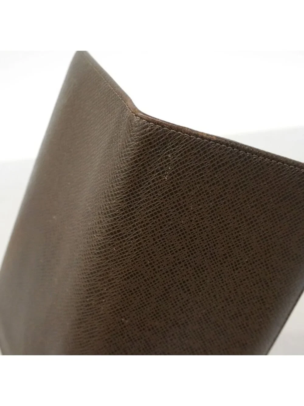Louis Vuitton Wallet Taiga Portefeuille Brazza Grizzly